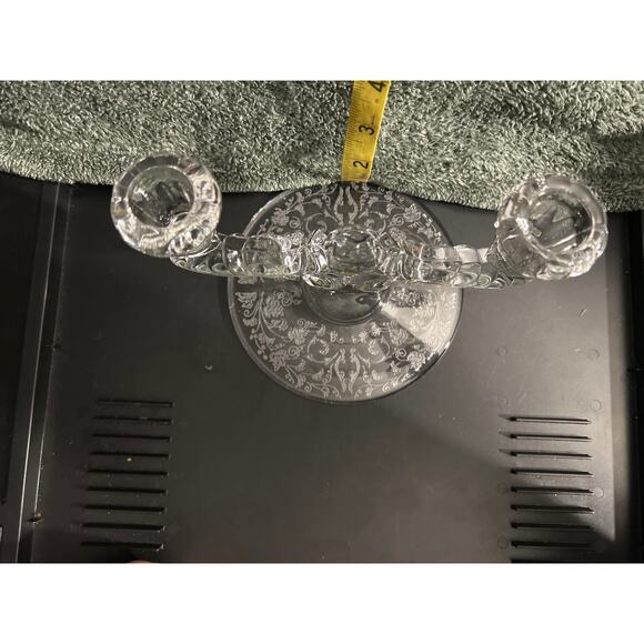 New Martinsville USA 1930s Florentine Etched Double Candle Holder GLOWS GREEN - Picture 3 of 10